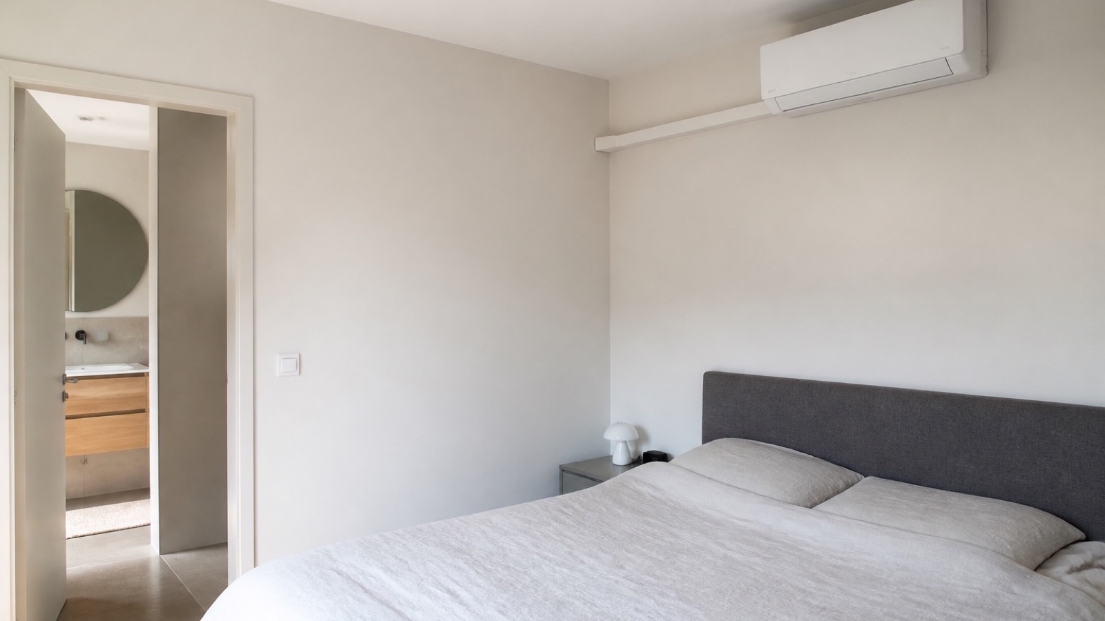 Daikin-wandmodel in een slaapkamer