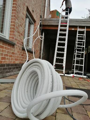Wat is de maximale afstand tussen de buitenunit en de binnenunit?