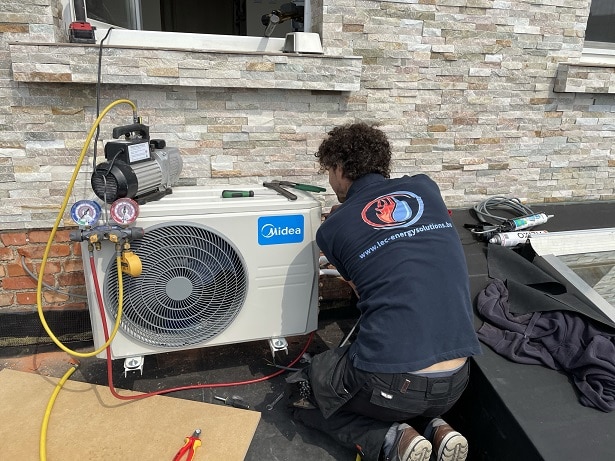 midea breezeless airco