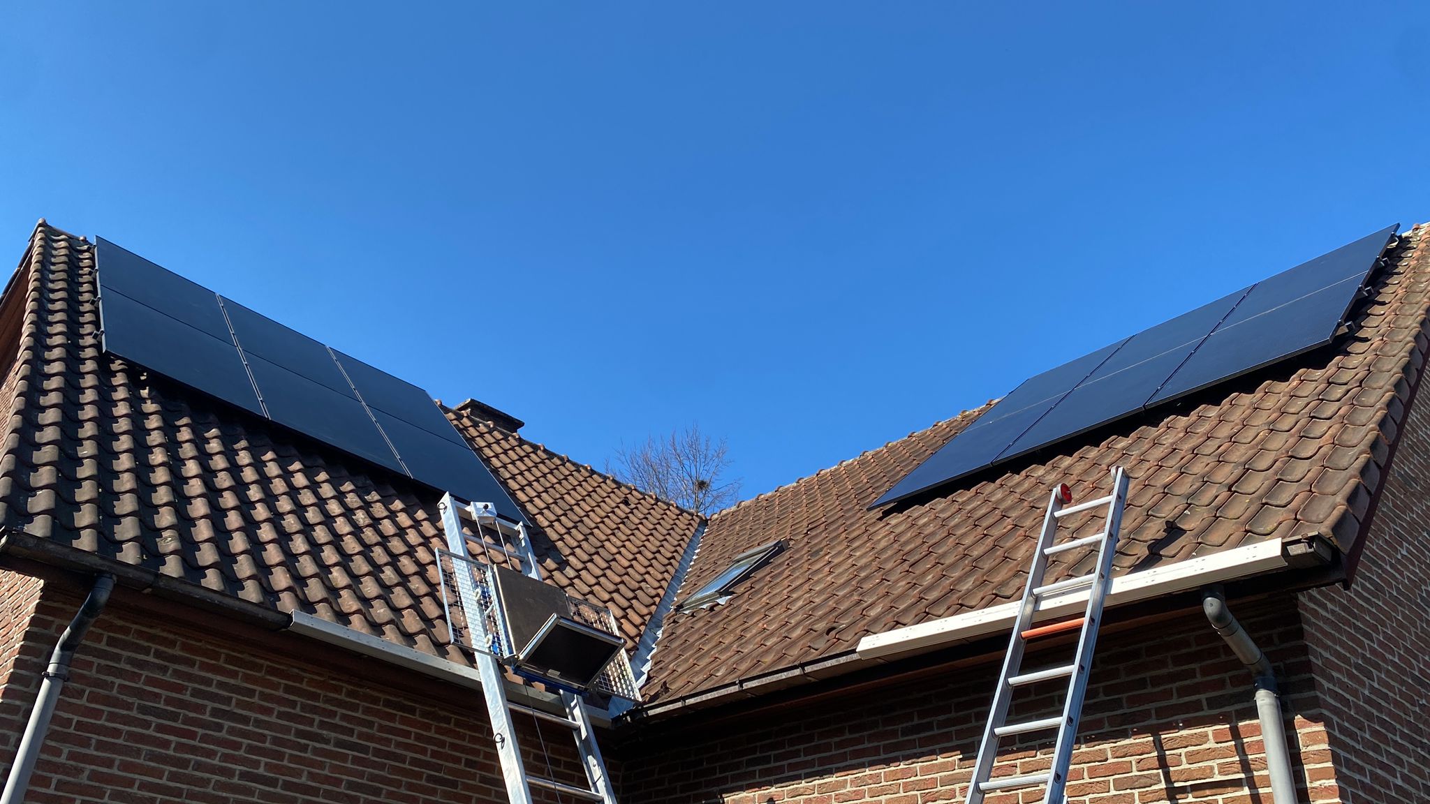 Uw zonnepanelen installateur die net meer kan...